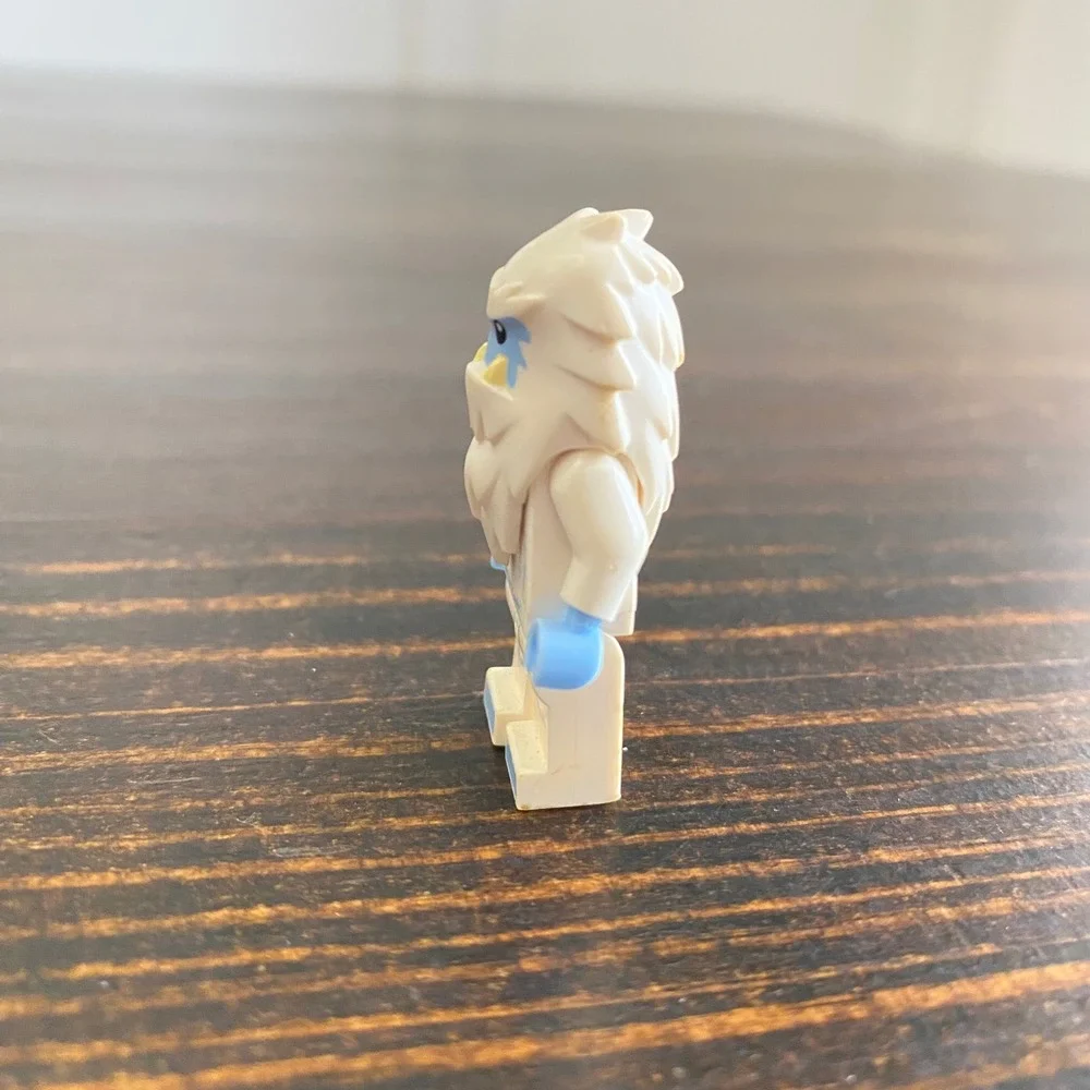 LEGO Yeti Minifigure -‎ 71002 Collectible Series 11 Abominable Snowman